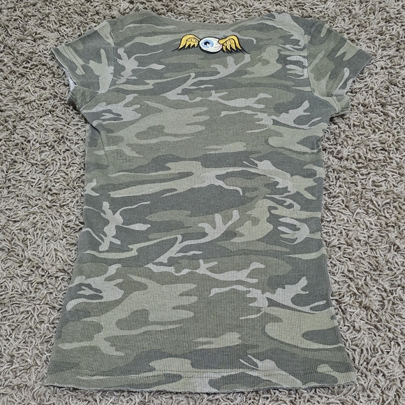 NWOT Von Dutch Deconstructed Camo Top Ribbed Scoop Neck Baby Tee Y2K 2000s Style - Picture 6 of 8